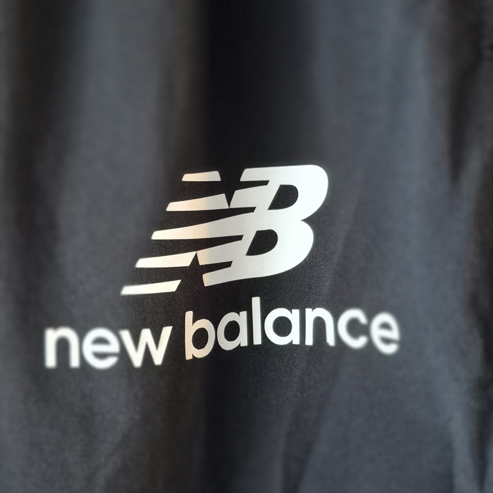 New Balance Men's L Black Lightweight Zipper Bottom Track Pants EUC - Picture 3 of 8